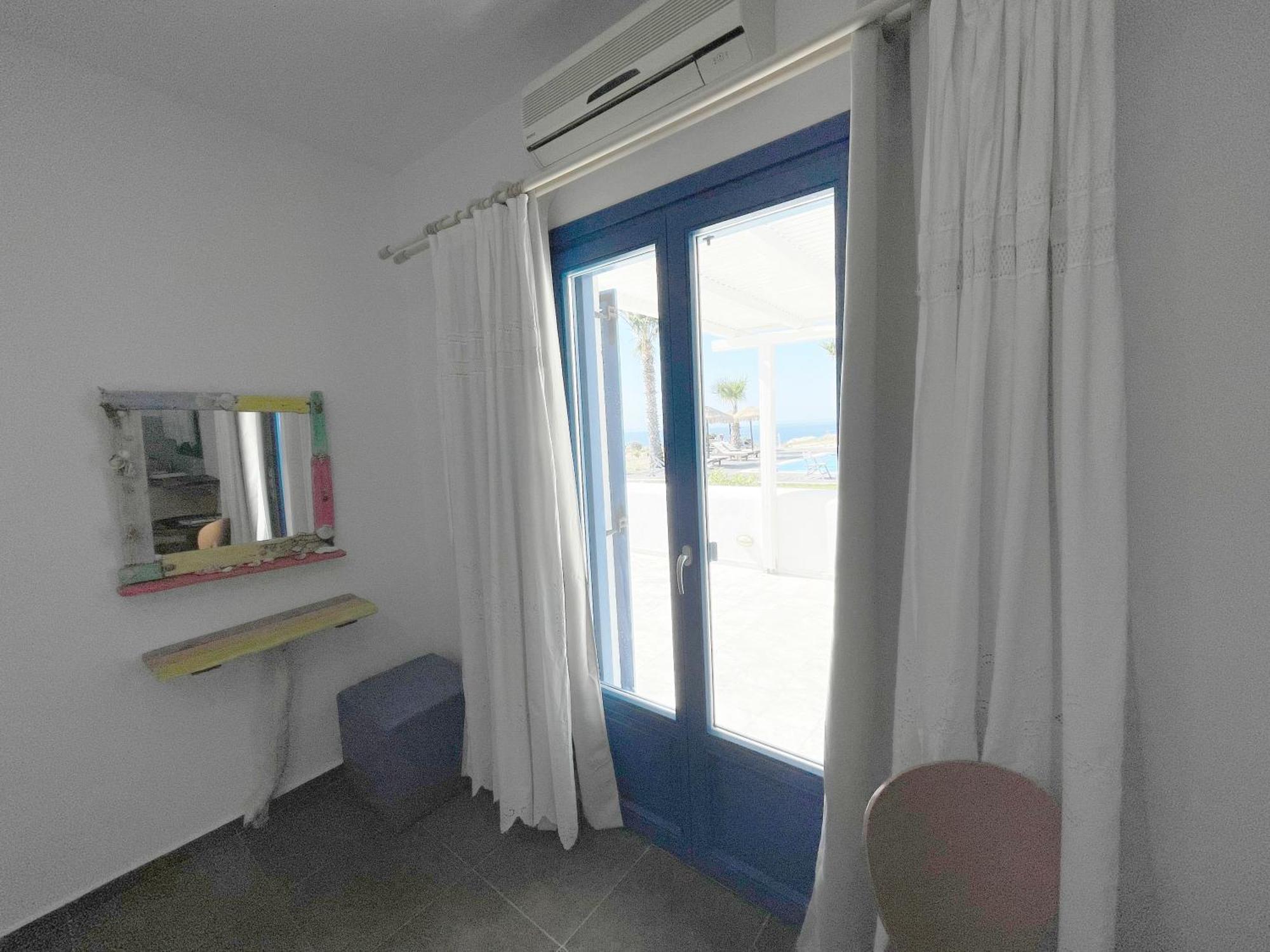 Argo-milos * Adamantas (Milos)