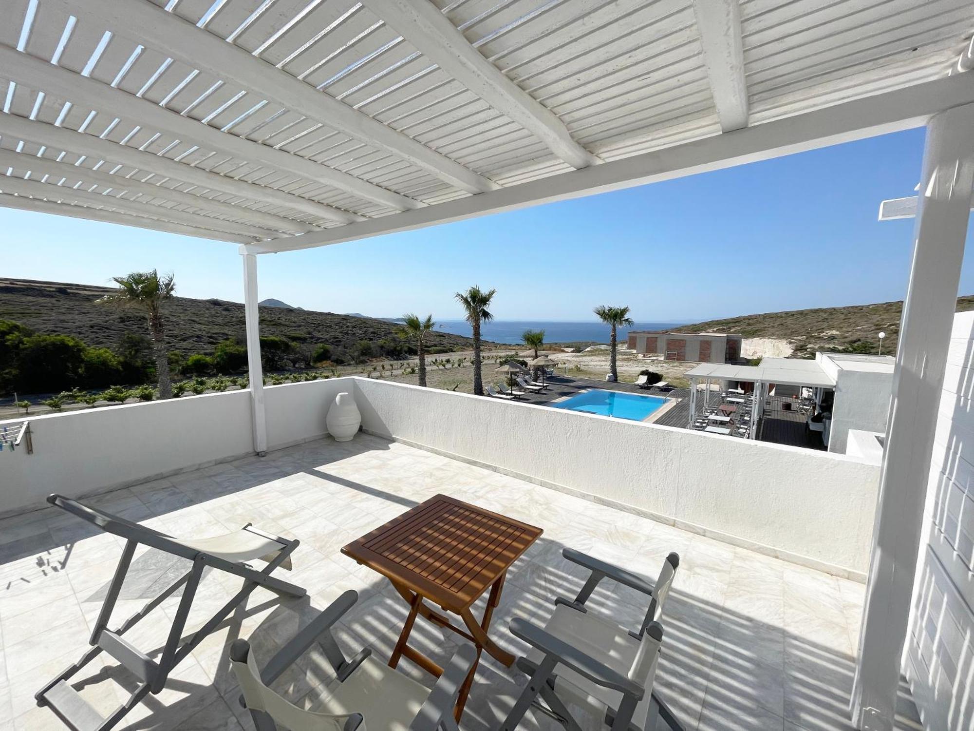 Argo-milos * Adamantas (Milos)